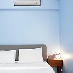Deluxe 2Br Apartment At Newton Residence Bandung With Mountain View By Travelio